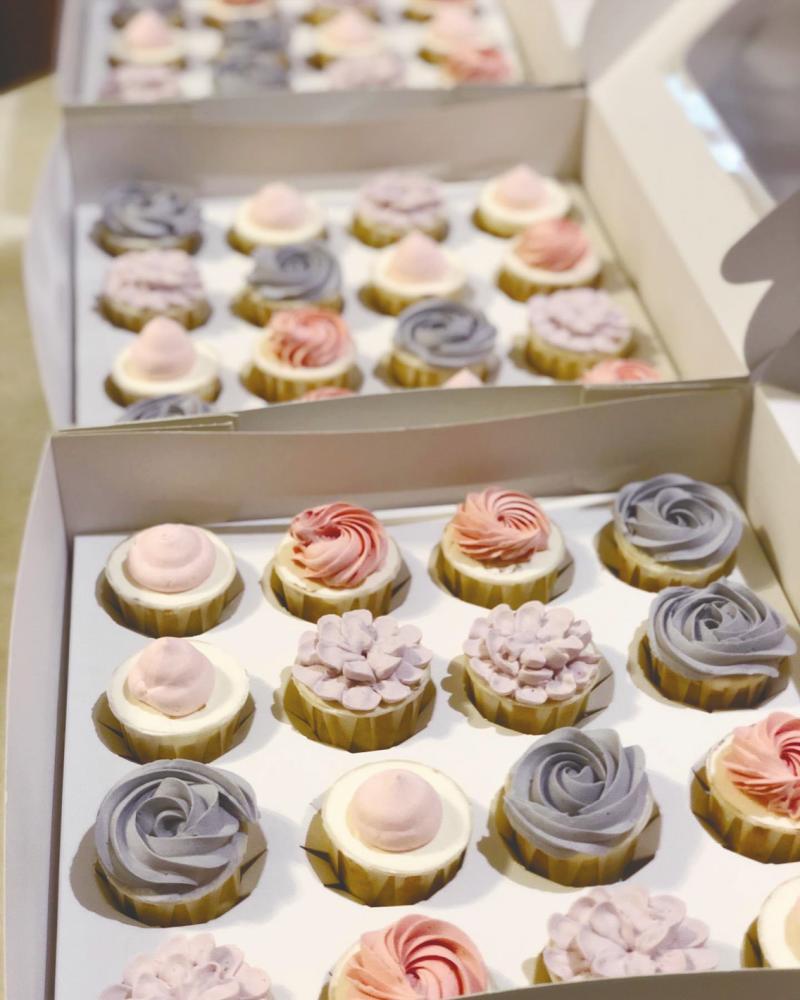 $!Flower cupcakes; and (right) the signature burnt cheesecake. – Courtesy of Neelia Khoo