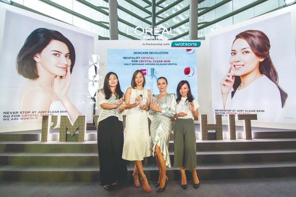 (from left) Siew, Lau, Siti and Khong at the launch. – L’OREAL