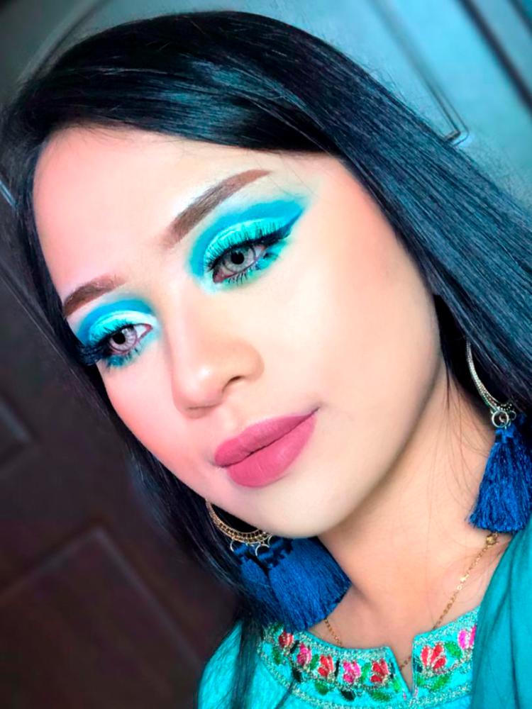 $!The art of makeup
