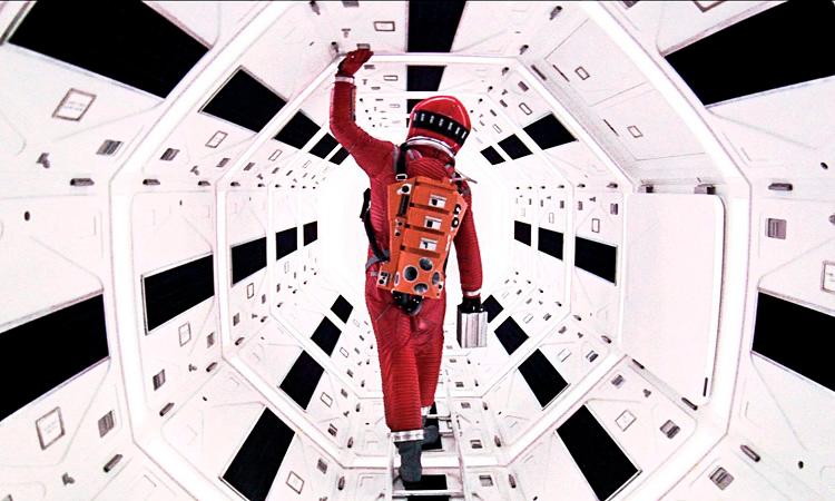 2001: A Space Odyssey has over 200 special effects shots. – METRO GOLDWYN MAYERPIC