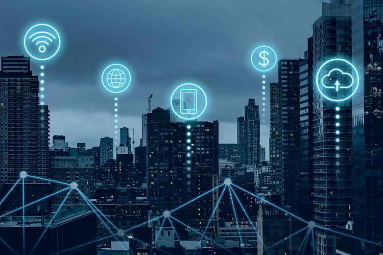 Malaysia’s expanding 5G network is set to power smart cities, enhancing connectivity and enabling real-time data sharing. – PICS FROM FREEPIK
