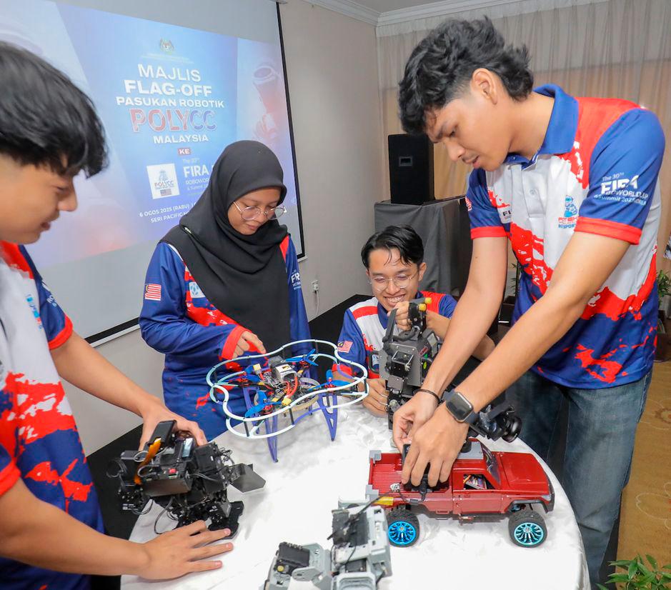 The team will compete in four categories, HuroCup, Autonomous Car, A-Drone Autonomous Race and A-Drone Emergency Service. – ADIB RAWI YAHYA/THESUN