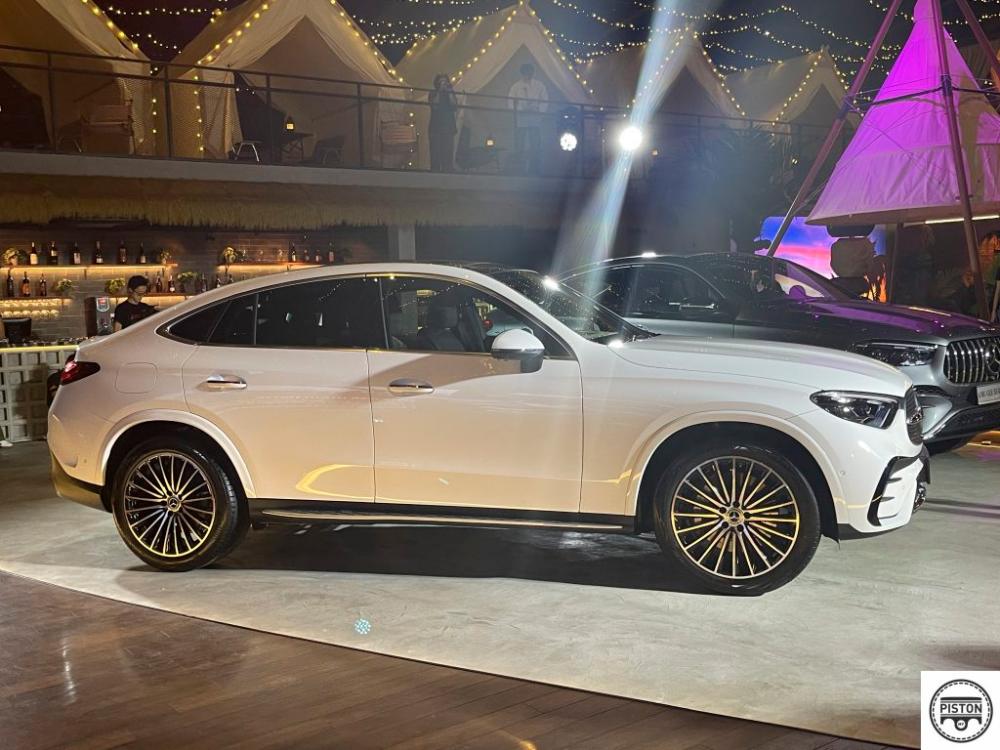 $!Mercedes-Benz Malaysia Unveils the All-New GLC 300 4MATIC Coupé – RM470k