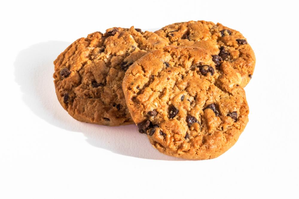 Chocolate caramel cookies. – 123RF $!Chocolate caramel cookies. – 123RF