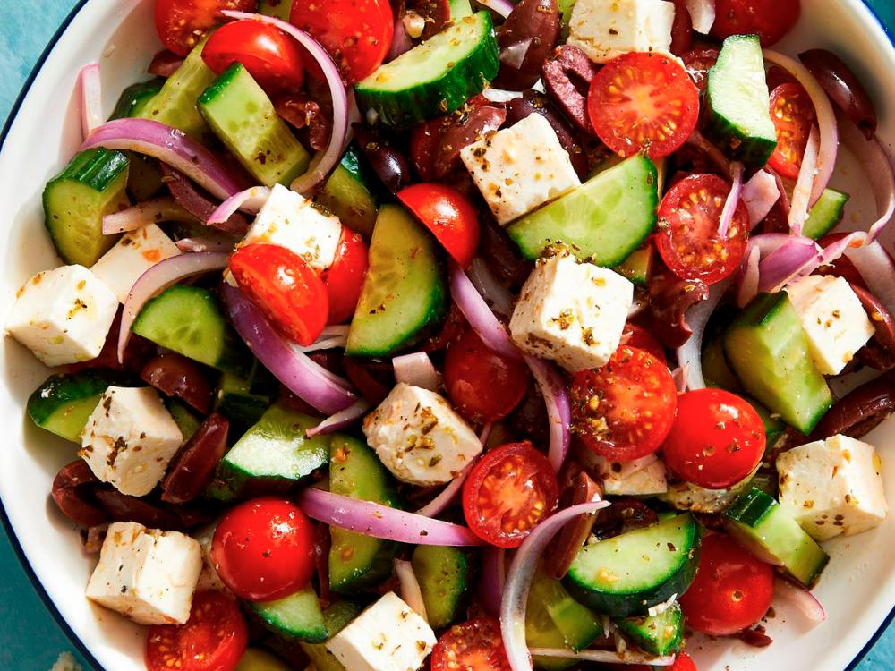 $!Greek salad – DELISH