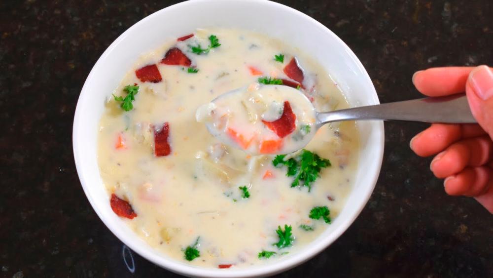 $!Clam chowder, creamy soup with clams and chicken slices. – PIC FROM YOUTUBE @GETRECIPE