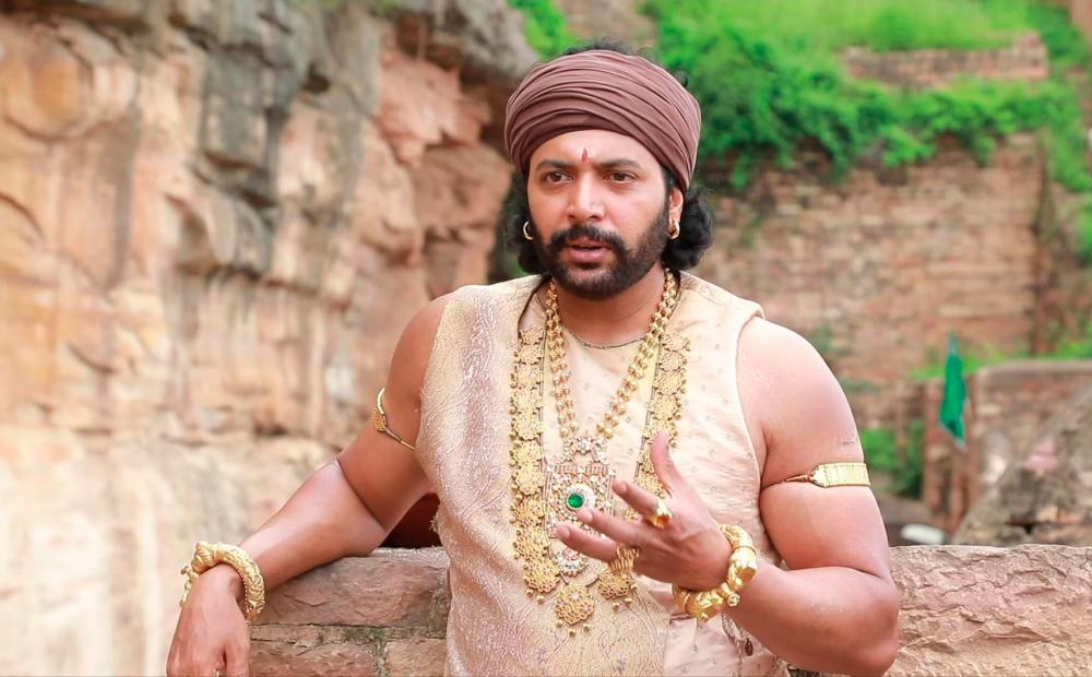 Arulmozhi Varman continues to work towards his goal of ruling the legendary Chola dynasty in southern India. – MOVIE CROW $!Arulmozhi Varman continues to work towards his goal of ruling the legendary Chola dynasty in southern India. – MOVIE CROW