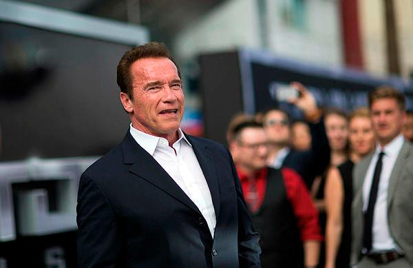 Schwarzenegger distributes Christmas presents at a youth centre in Los Angeles every year. – REUTERSPIC