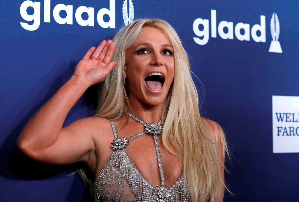 Singer Britney Spears poses at the 29th Annual GLAAD Media Awards in Beverly Hills, California, U.S., April 12, 2018. REUTERS/Mario Anzuoni/File Photo