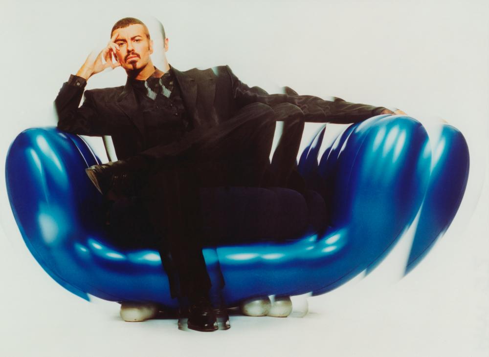 George Michael appears in this handout picture in New York, U.S., 1996. Andrew Macpherson/Handout via REUTERS ATTENTION EDITORS - THIS IMAGE HAS BEEN SUPPLIED BY A THIRD PARTY. MANDATORY CREDIT. NO RESALES. NO ARCHIVES. NO NEW USES AFER 0800 GMT ON DECEMBER 06, 2019. FOR EDITORIAL USE ONLY IN THE CONTEXT OF REPORTING RELEASE OF GEORGE MICHAEL SINGLE ‘THIS IS HOW (WE WANT YOU TO GET HIGH)\