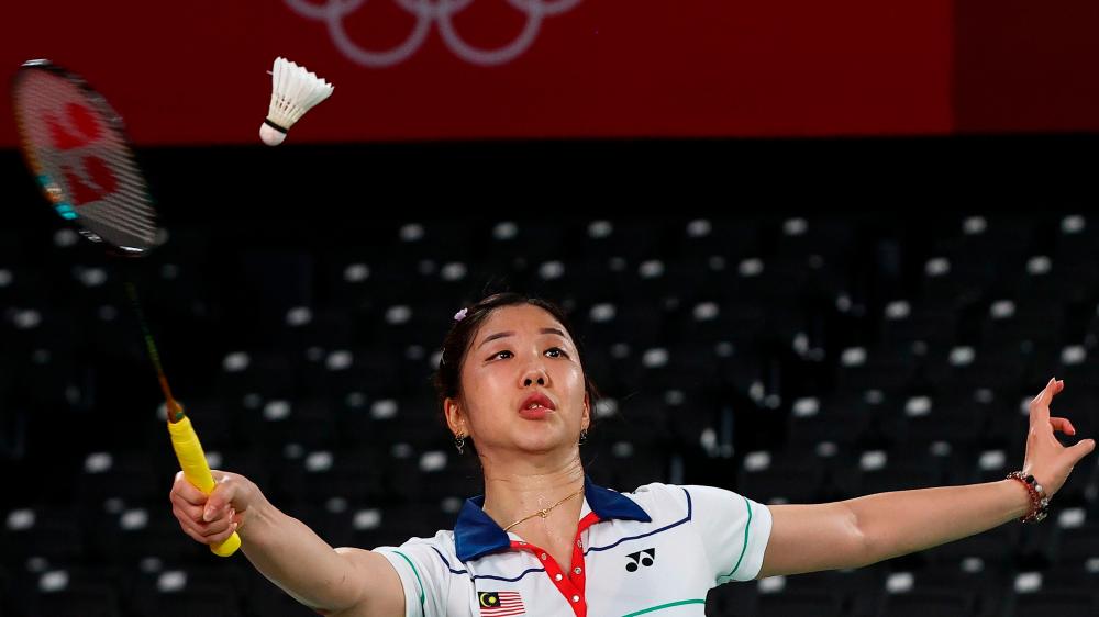 Tokyo 2020 Olympics - Badminton - Women’s Singles - Group Stage - MFS - Musashino Forest Sport Plaza, Tokyo, Japan – July 28, 2021. Soniia Cheah of Malaysia in action during the match against Ratchanok Intanon of Thailand. REUTERSpix