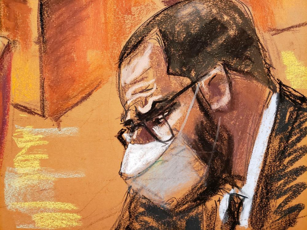 R. Kelly listens as Jeffrey Meeks testifies for the defense during Kelly’s sex abuse trial at Brooklyn’s Federal District Court in a courtroom sketch in New York, US, September 21, 2021. REUTERSpix