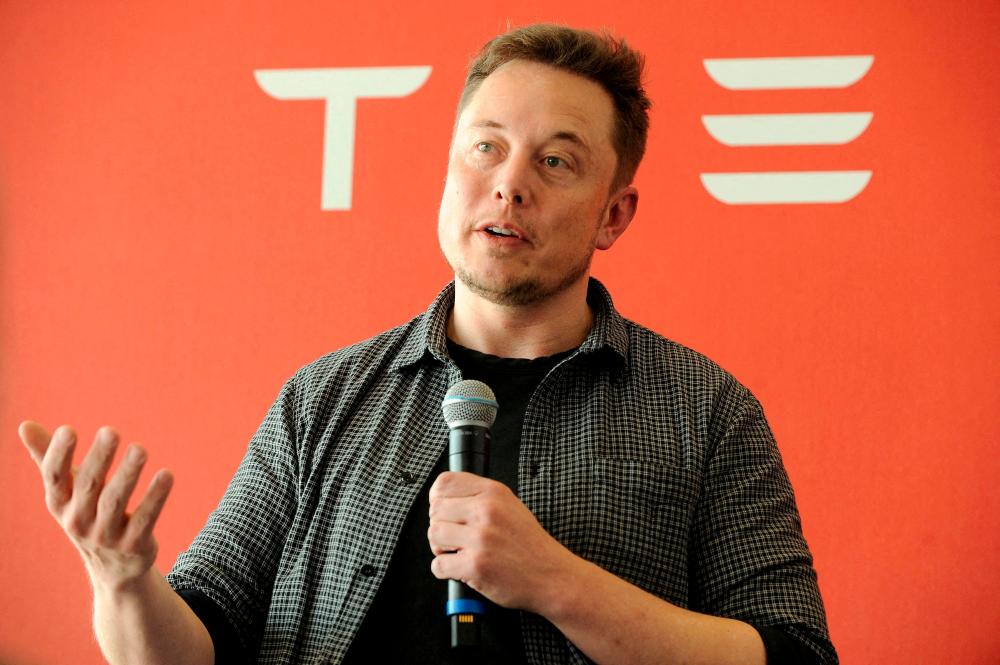 FILE PHOTO: Founder and CEO of Tesla Motors Elon Musk speaks during a media tour of the Tesla Gigafactory, which will produce batteries for the electric carmaker, in Sparks, Nevada, U.S. July 26, 2016. REUTERSPIX