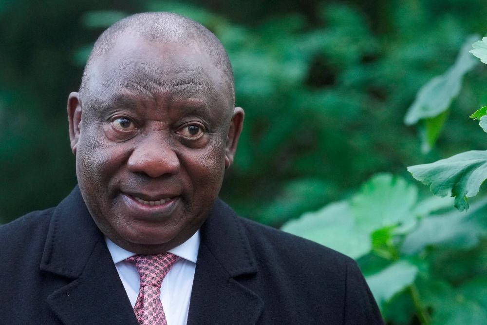 South African President Cyril Ramaphosa looks on as he walks through the Royal Botanic Gardens during a state visit in London, Britain, November 23, 2022/REUTERSPix