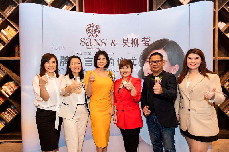From Left to right, Ms. Shannye Thoong - Operation Manager, Dr. Olive – Naturopathic Physician, Ms. Goh Liu Ying – Sans Wellness Brand Ambassador, Dr. Grace Tan San Chin – Sans Wellness Founder, Dr. Go Kiam Seng - Happy Grains Founder, Ms. Serene - Sales &amp; Operation Manager