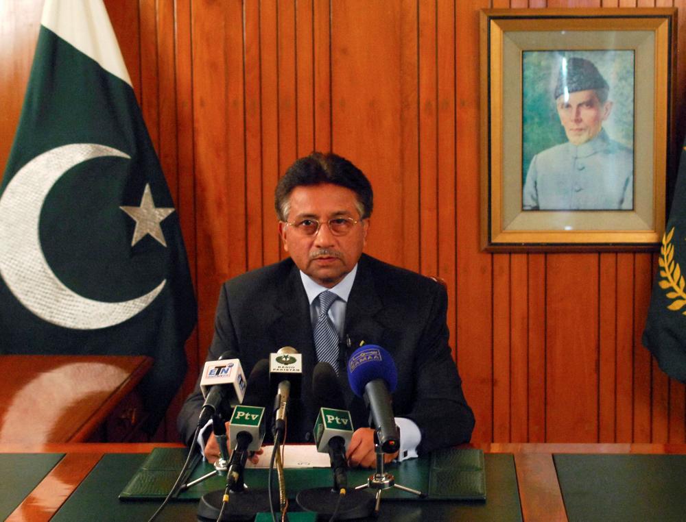FILE PHOTO: Pakistan's President Pervez Musharraf speaks in a televised address to the nation in Islamabad August 18, 2008. Musharraf announced his resignation on Monday in the face of an impending impeachment motion by the ruling coalition government. - REUTERSPIX
