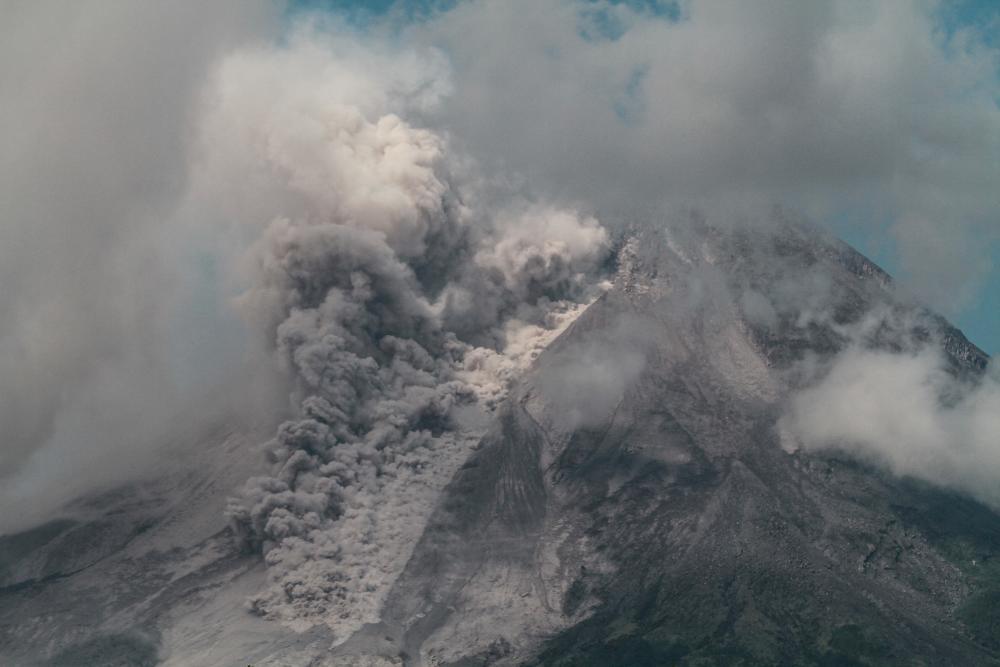 Mount Merapi volcano erupts, as seen from Turi, in Sleman, Yogyakarta, Indonesia, March 11, 2023. - REUTERSPIX