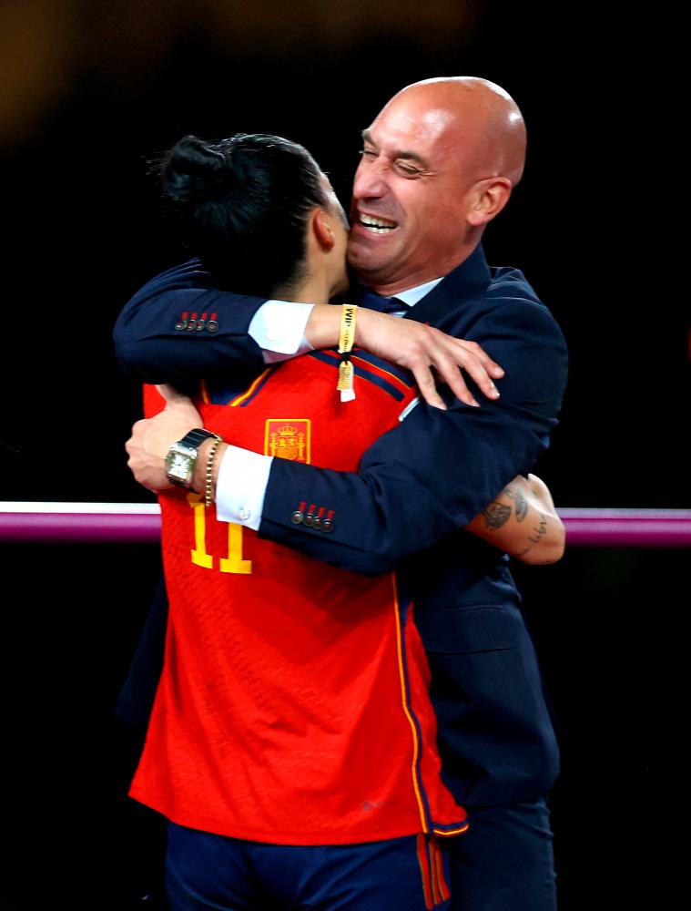 FILE PHOTO: Soccer Football - FIFA Women's World Cup Australia and New Zealand 2023 - Final - Spain v England - Stadium Australia, Sydney, Australia - August 20, 2023Spain's Jennifer Hermoso celebrates with Luis Rubiales following the World Cup final. - REUTERSPIX