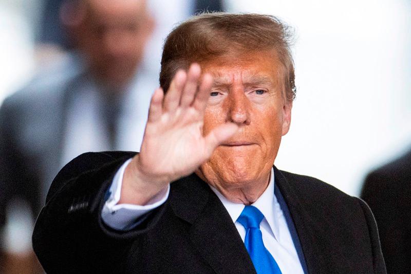 Former U.S. President Donald Trump greets to his supporters, as he arrives from his second civil trial after E. Jean Carroll accused Trump of raping her decades ago, outside a Trump Tower in the Manhattan borough of New York City, U.S., January 25, 2024. ReutersPIX