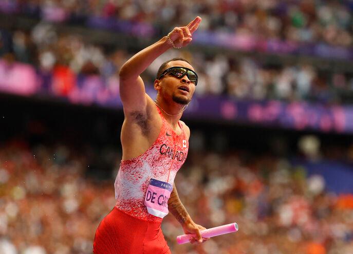 Andre de Grasse of Canada celebrates after winning gold / Reuterspix