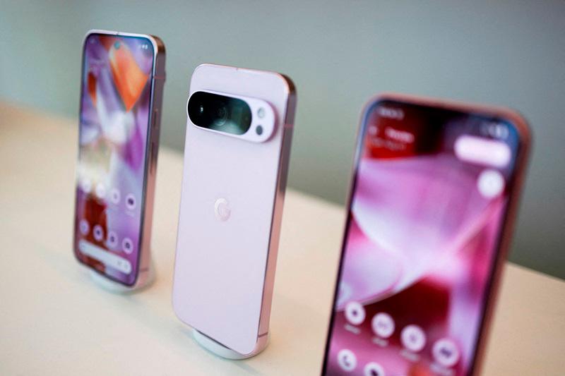 The new Pixel 9 smart phone series is displayed at a Made by Google event in Mountain View, California, U.S. August 13, 2024. Google unveils a new line of Pixel smartphones, plus a new smart watch and wireless earbuds at its annual hardware event. - REUTERS/Manuel Orbegozo/File Photo