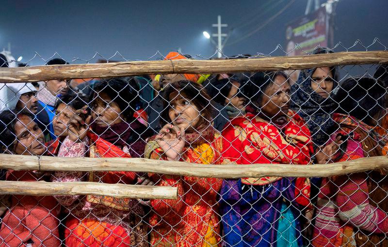 Devotees react after being stopped by policemen, after a deadly stampede before the second “Shahi Snan” (royal bath), at the “Maha Kumbh Mela” or the Great Pitcher Festival, in Prayagraj - REUTERSpix