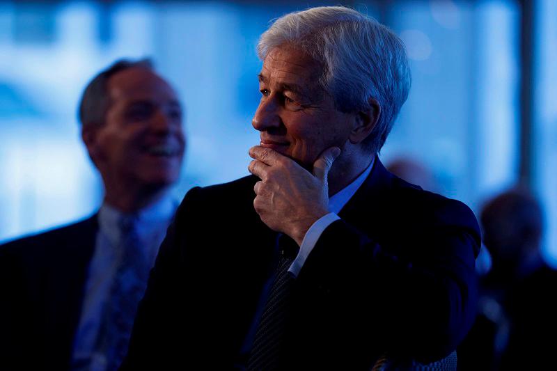 JP Morgan CEO Jamie Dimon listens as he is introduced at the Boston College Chief Executives Club luncheon in Boston, Massachusetts, U.S., November 23, 2021. - REUTERS/Brian Snyder/File Photo