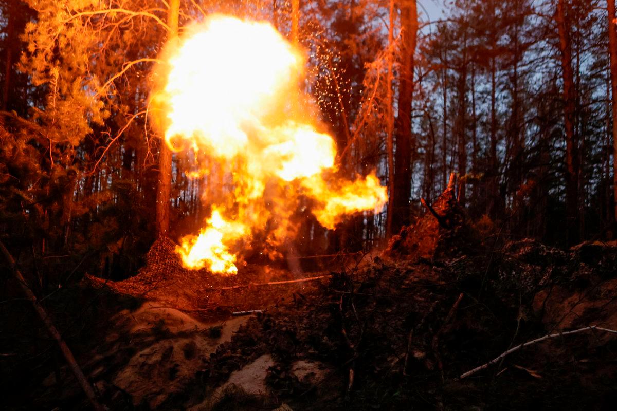 Service members of the 115th Separate Mechanized Brigade of the Ukrainian Armed Forces fire a mortar towards Russian troops, at a position in a front line, amid Russia’s attack on Ukraine, in Donetsk region, Ukraine May 16, 2025. REUTERSpix
