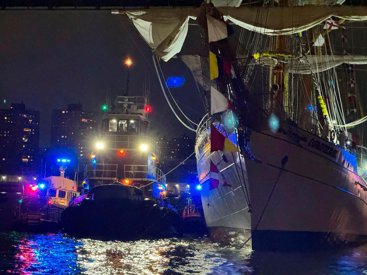 A Mexican Navy training ship is seen in front of the Manhattan Bridge, after it was damaged having run into into the Brooklyn Bridge in New York City, U.S., May 17, 2025. REUTERSpix