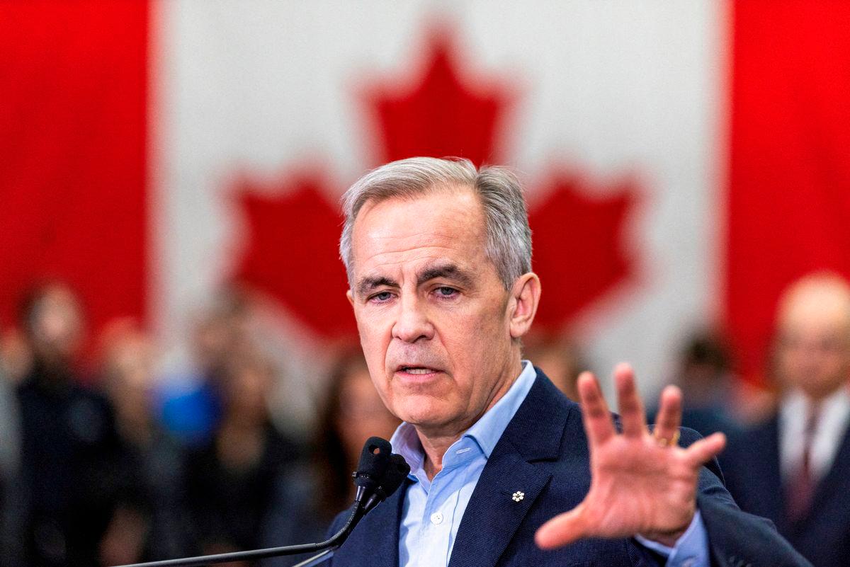 Canada’s Prime Minister Mark Carney delivers remarks at Marmen Inc., a steel fabrication and machining company, during his Liberal Party election campaign tour in Trois-Rivieres, Quebec Canada April 22, 2025. REUTERSpix