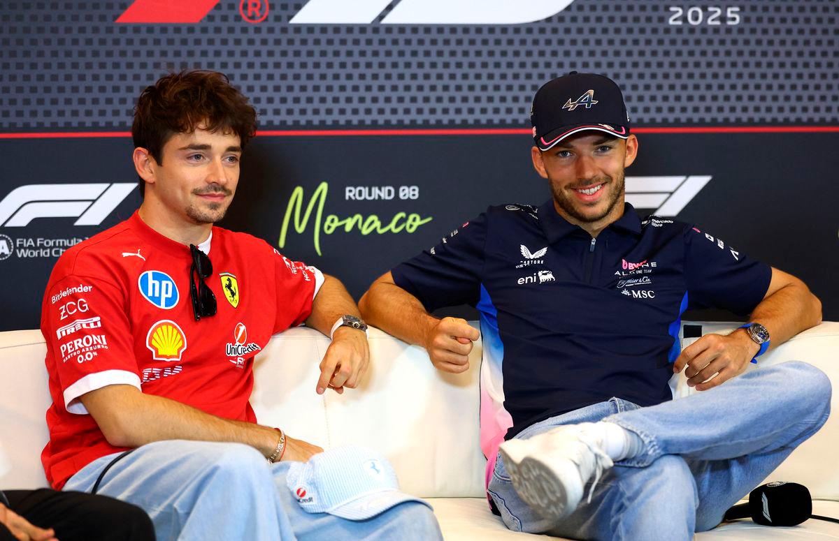 Charles Leclerc and Lewis Hamilton - REUTERS/Piroschka Van De Wouw