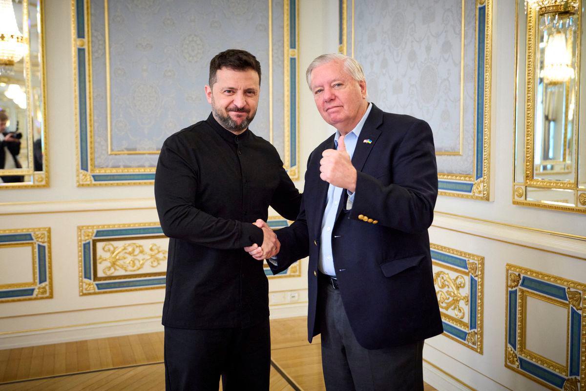 Ukraine's President Volodymyr Zelenskiy meets with U.S. Senator Lindsey Graham (R-SC), amid Russia's attack on Ukraine, in Kyiv, Ukraine May 30, 2025. - REUTERSPIX