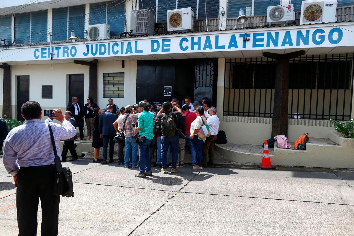 Private Prosecutors speaks with the press in front of a courthouse during a recess of a hearing in a trial against three former army officers for the murder of four Dutch public TV station IKON journalists killed in an ambush by government soldiers in 1982 during the El Salvador civil war, in Chalatenango, El Salvador, June 3, 2025. REUTERS