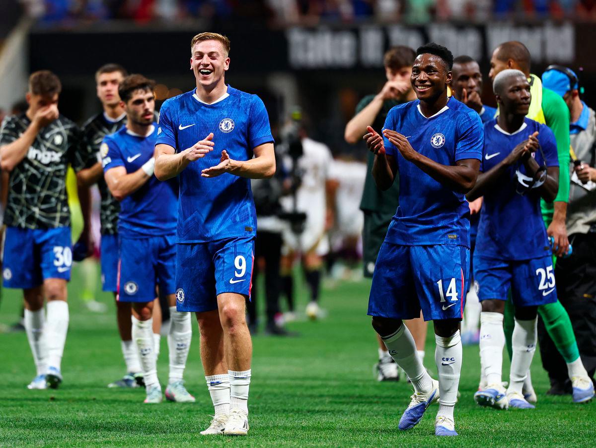 Football - FIFA Club World Cup - Group D - Chelsea v Los Angeles FC - Mercedes-Benz Stadium, Atlanta, Georgia, U.S. - June 16, 2025Chelsea's Liam Delap and Dario Essugo applaud their fans after the match - REUTERSPIX