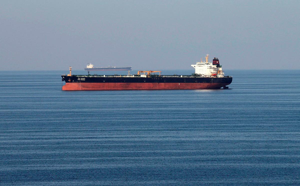 Oil tankers pass through the Strait of Hormuz, December 21, 2018. - REUTERS/Hamad I Mohammed/File Photo