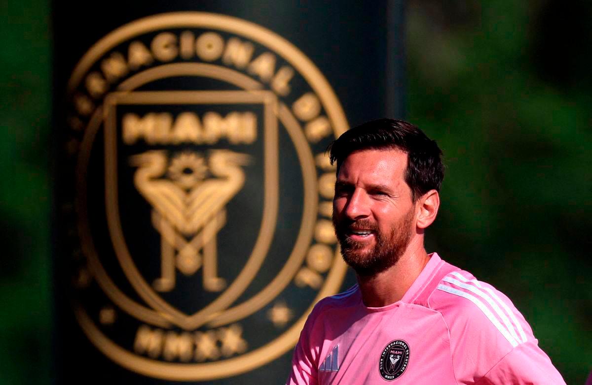 Lionel Messi - REUTERS
