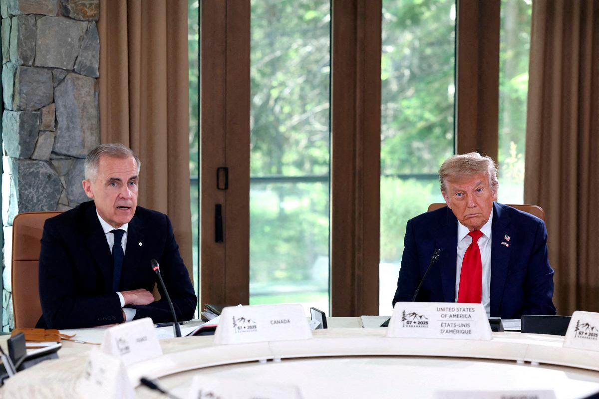 U.S. President Donald Trump and Canadian Prime Minister Mark Carney attend a meeting with G7 leaders and guests, at the G7 summit in Kananaskis, Alberta, Canada, June 16, 2025. - REUTERS/Kevin Lamarque/File Photo