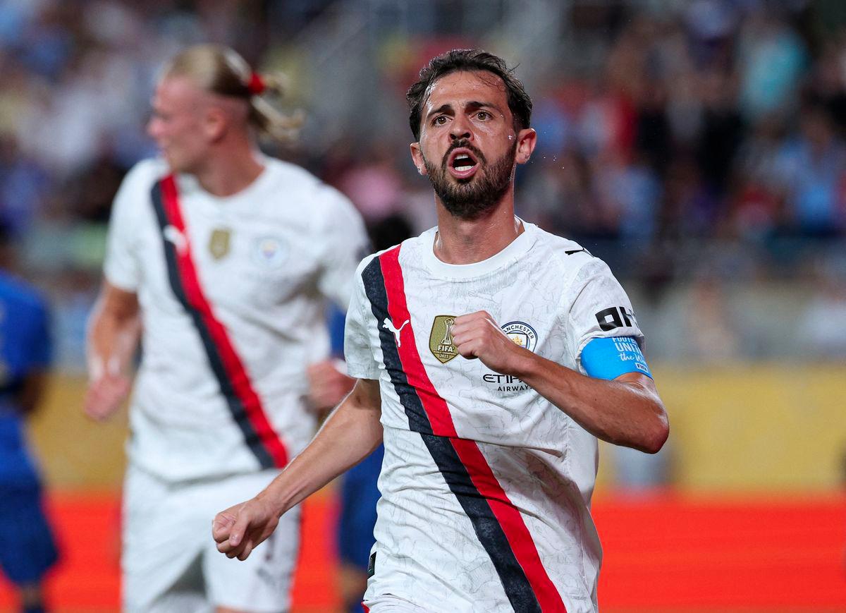 Football - FIFA Club World Cup - Round of 16 - Manchester City v Al Hilal - Camping World Stadium, Orlando, Florida, U.S. - June 30, 2025Manchester City's Bernardo Silva celebrates scoring their first goal - REUTERSPIX