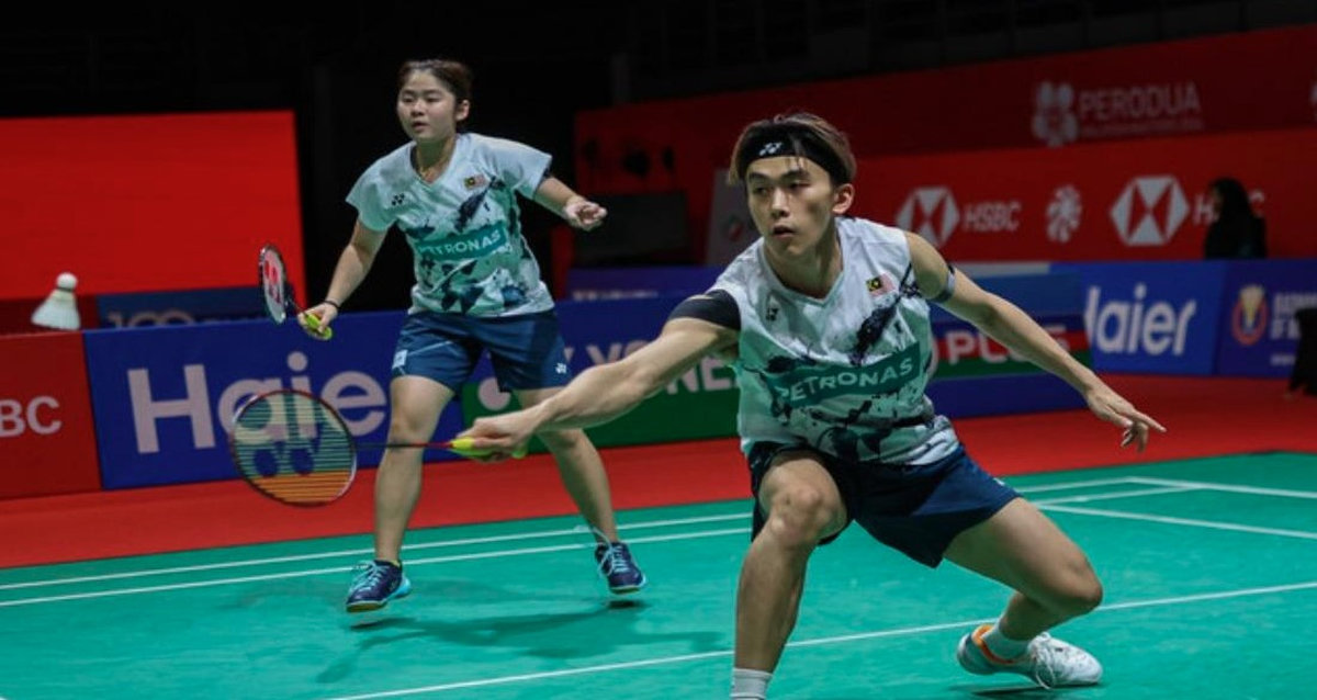 National mixed doubles players Cheng Su Yin and her partner Hoo Pang Ron. - BERNAMA
