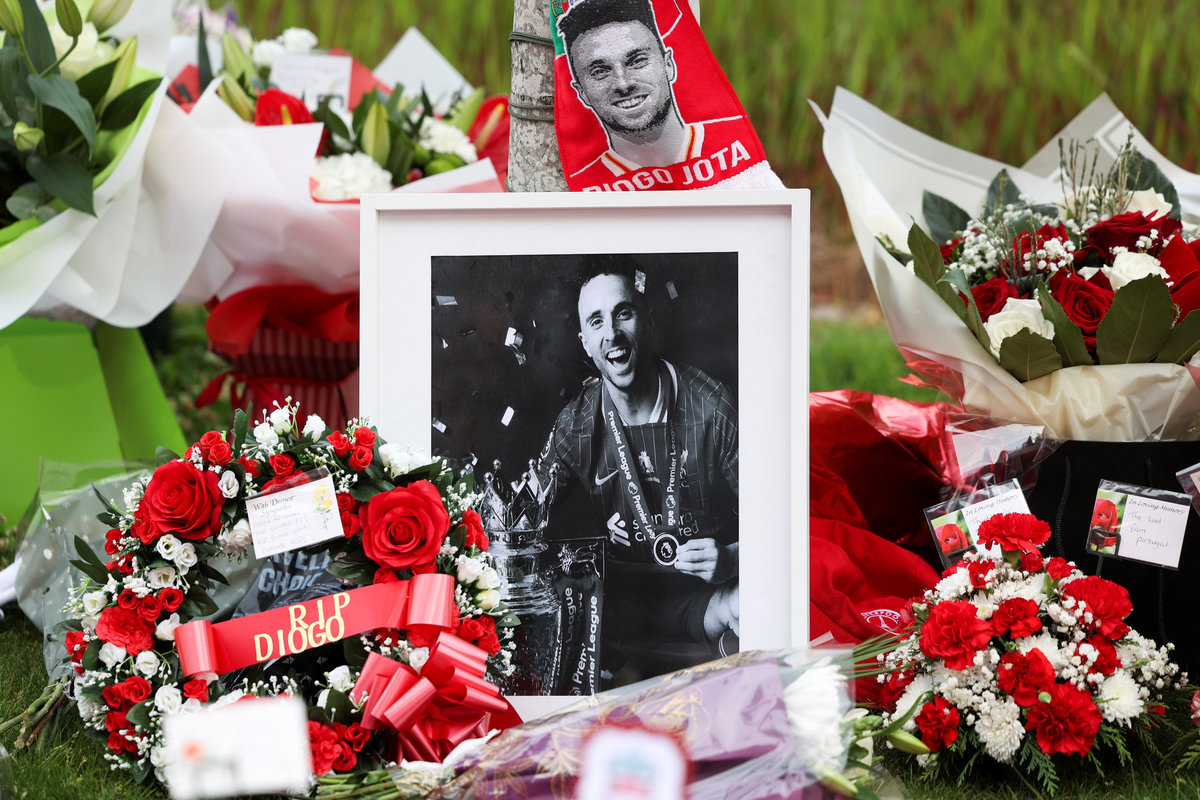 Flower tributes are left outside Liverpool’s Anfield Stadium after Liverpool’s Portuguese soccer player Diogo Jota died in a car crash near Zamora, Spain, in Liverpool, Britain, July 4, 2025. - REUTERS