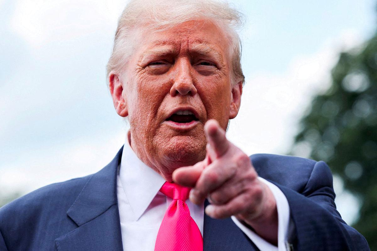 U.S. President Donald Trump speaks with reporters, as he departs for travel to Pennsylvania from the South Lawn at the White House in Washington, D.C. U.S., July 15, 2025. - REUTERSPIX