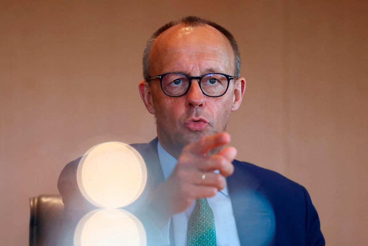 German Chancellor Friedrich Merz attends a cabinet meeting at the Chancellery in Berlin, Germany July 16, 2025. REUTERS