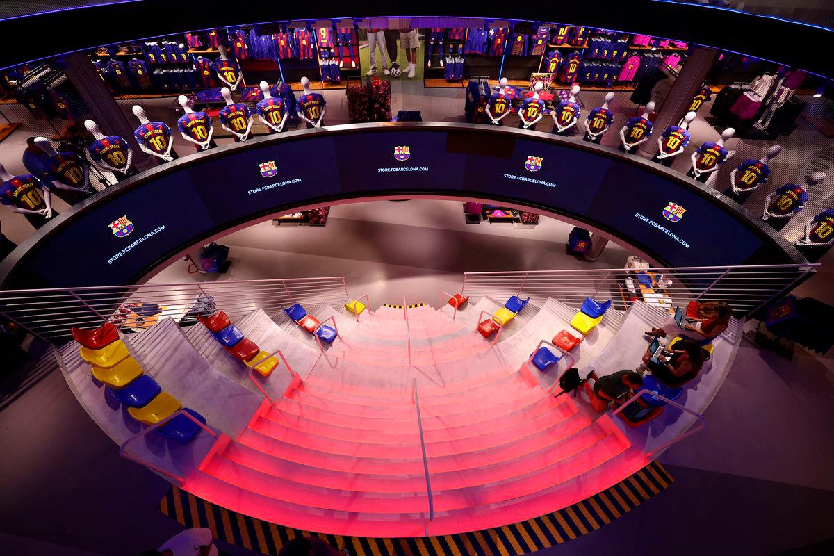 General view of the FC Barcelona club shop as Lamine Yamal shirts are displayed at his contract extension signing - REUTERS