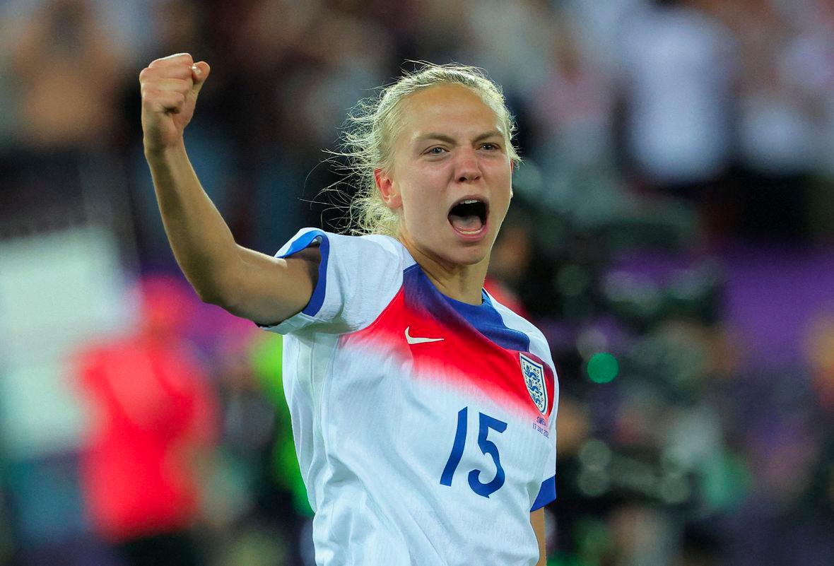Football - UEFA Women's Euro 2025 - Quarter Final - Sweden v England - Stadion Letzigrund, Zurich, Switzerland - July 17, 2025England's Esme Morgan celebrates after winning the penalty shoot-out - REUTERSPIX