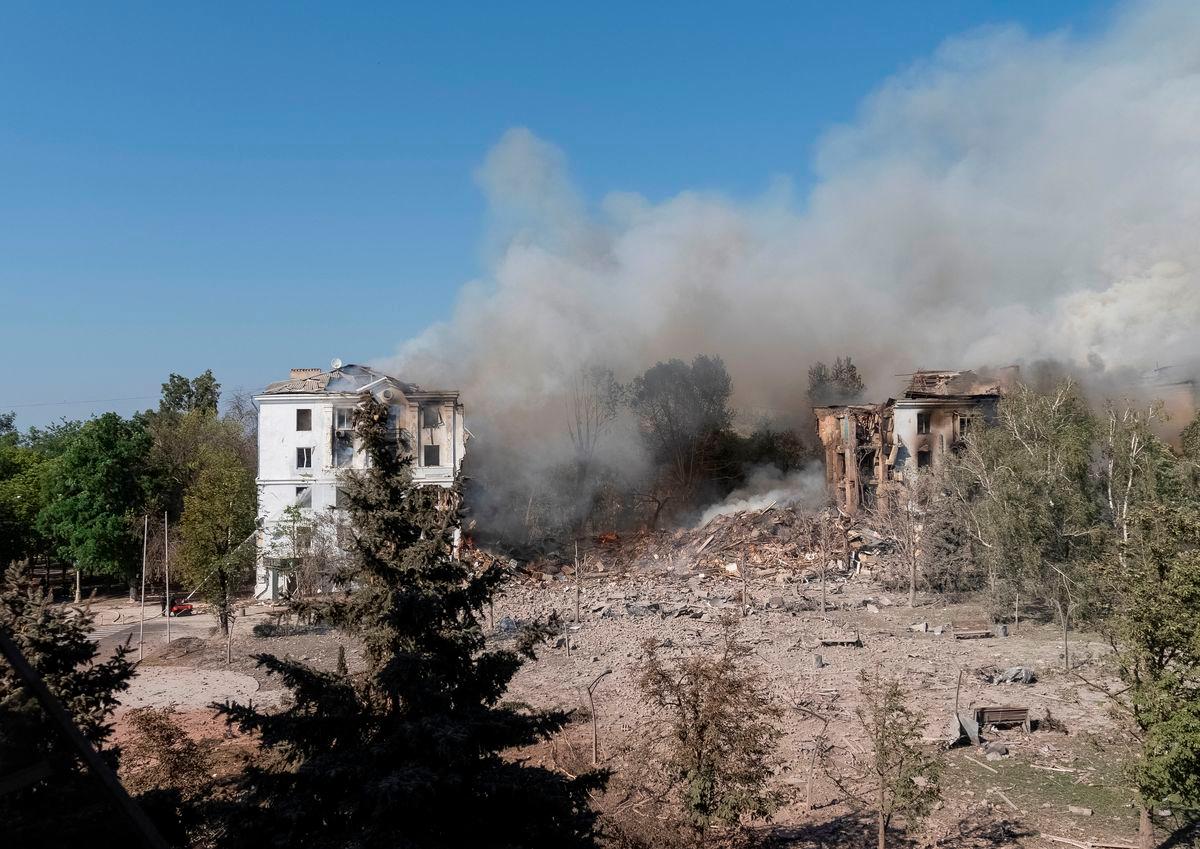 A view shows the site of an apartment building hit by Russian missile strikes, amid Russia’s attack on Ukraine, in the city of Kramatorsk, Ukraine July 31, 2025- REUTERS