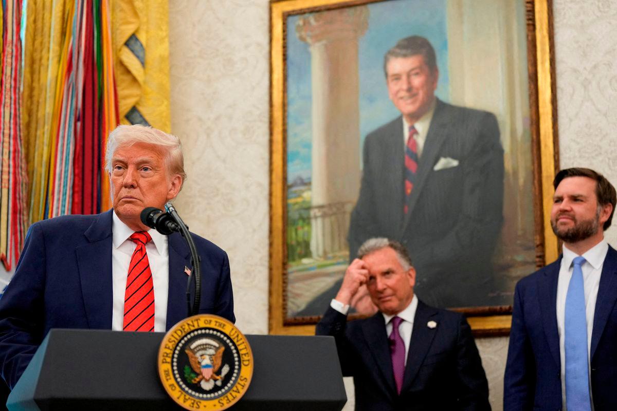 FILE PHOTO: U.S. President Donald Trump speaks during a swearing-in ceremony of Special Envoy Steve Witkoff in the Oval Office at the White House in Washington, D.C., U.S., May 6, 2025. REUTERS