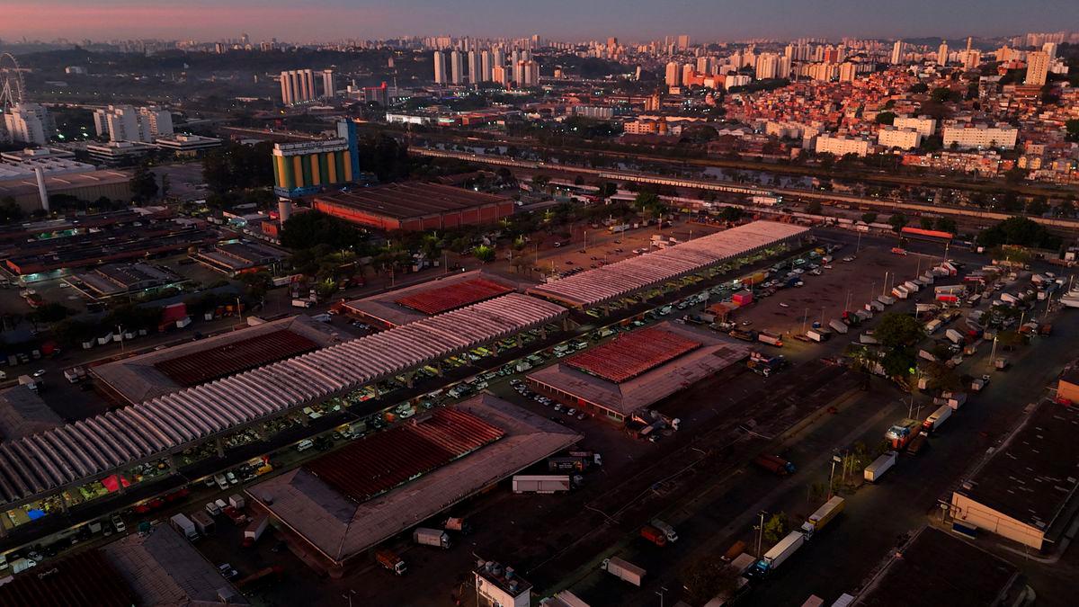 A drone view show the food distribution center from the Sao Paulo Warehousing and General Storage Company (CEAGESP) in Sao Paulo, Brazil August 3, 2025. - REUTERSPIX