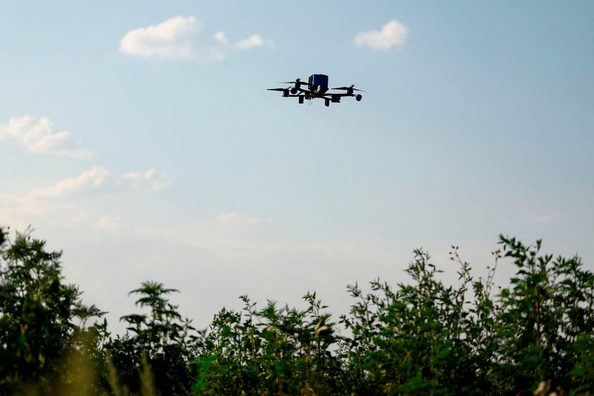 A view shows an interceptor FPV-drone of the 1129th Bilotserkivskyi Anti-Aircraft Missile Regiment during its flight, amid Russia’s attack on Ukraine, in an undisclosed location in Dnipropetrovsk region, Ukraine. Reuterspix
