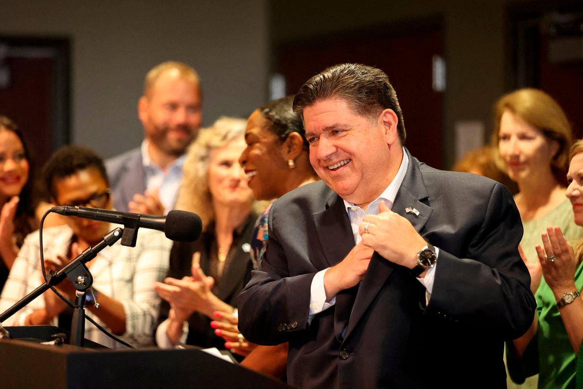 Illinois Governor JB Pritzker attends a news conference held by Texas Democratic lawmakers after leaving the state to deny Republicans the quorum needed to redraw Texas’ 38 congressional districts, in Aurora, Illinois. Reuterspix