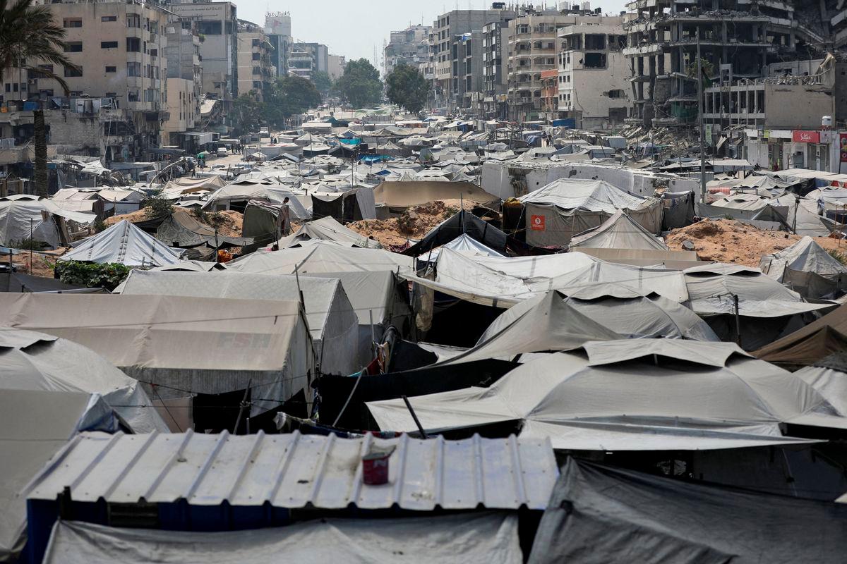 A view of a tent camp sheltering Palestinians displaced by the Israeli military offensive, in Gaza City, August 8, 2025. REUTERS/Dawoud Abu Alkas TPX IMAGES OF THE DAY
